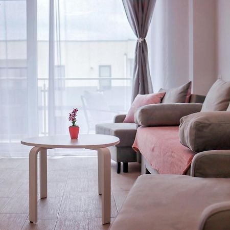 Astoria Rose Apartment นาโวดาริ ภายนอก รูปภาพ